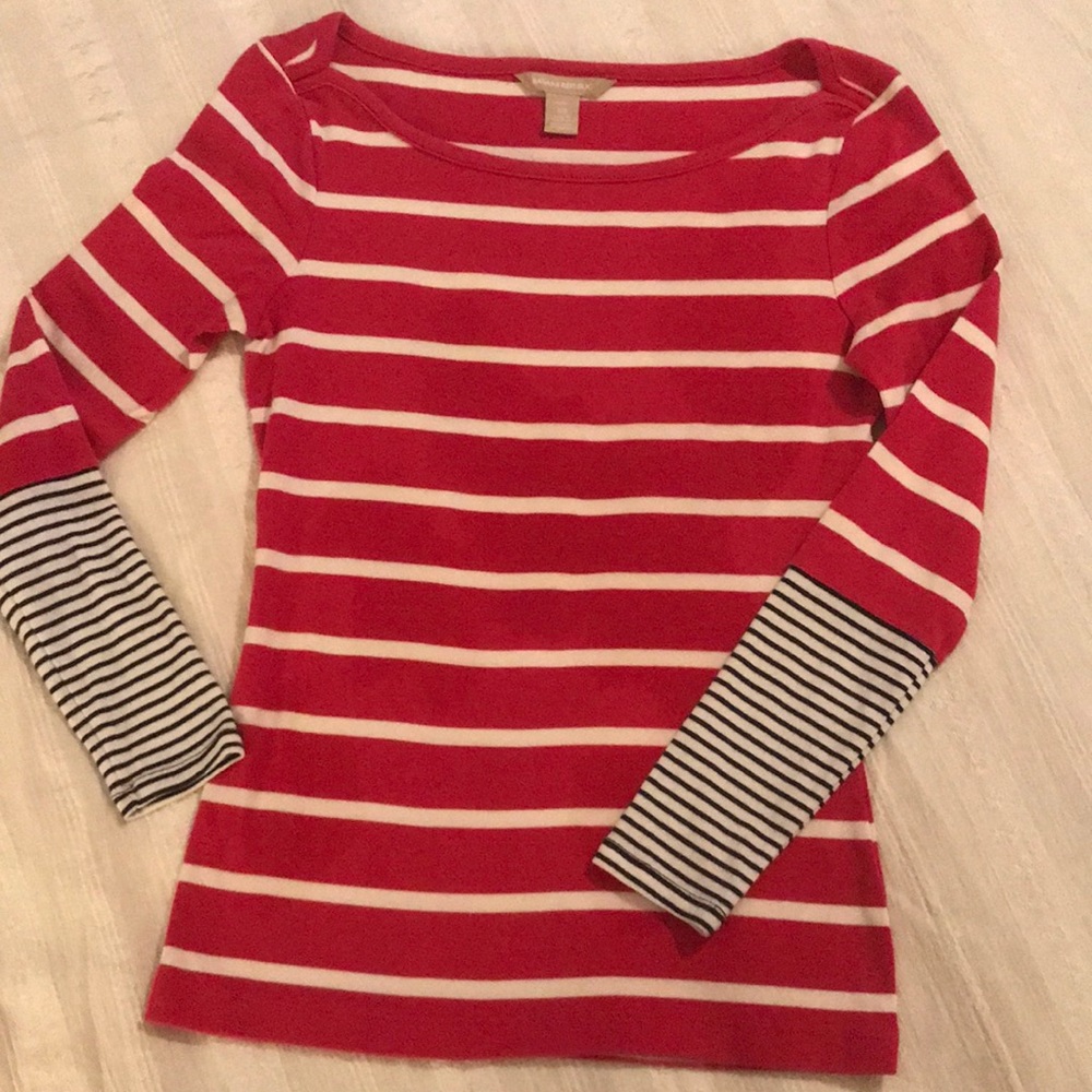 Ladies Banana Republic Fuchsia Long Sleeve Tee